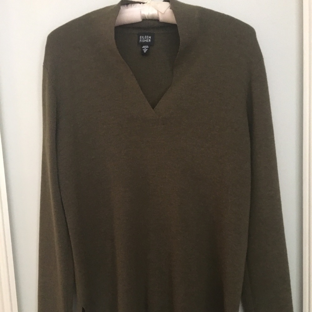 EILEEN FISHER Olive Green Tunic w Side Slits